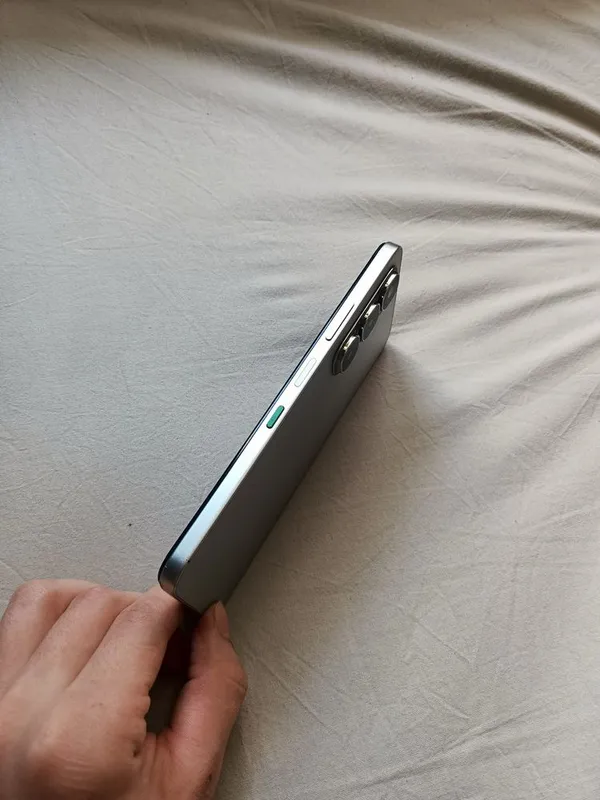 Infinix hot 60i без коробки 3