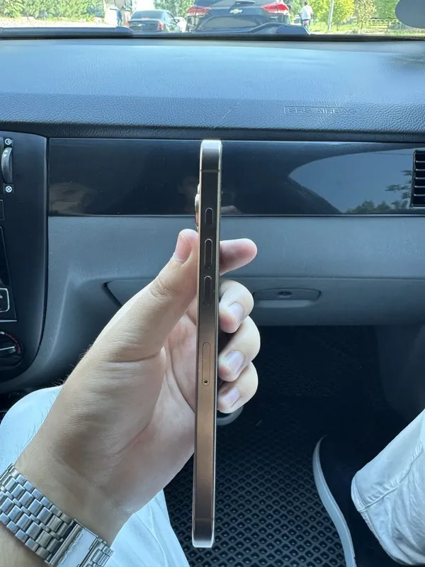 Iphone 16 pro max 256gb 4 Iphone 16 pro max 256gb 4