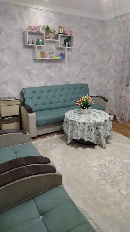 Продается не большой домик на земле в мирабадском районе. Узбум