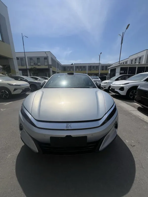 Byd Han L 3-pozitsiya 2.7sec 2ta mator 601km elektr 2 Byd Han L 3-pozitsiya 2.7sec 2ta mator 601km elektr 2