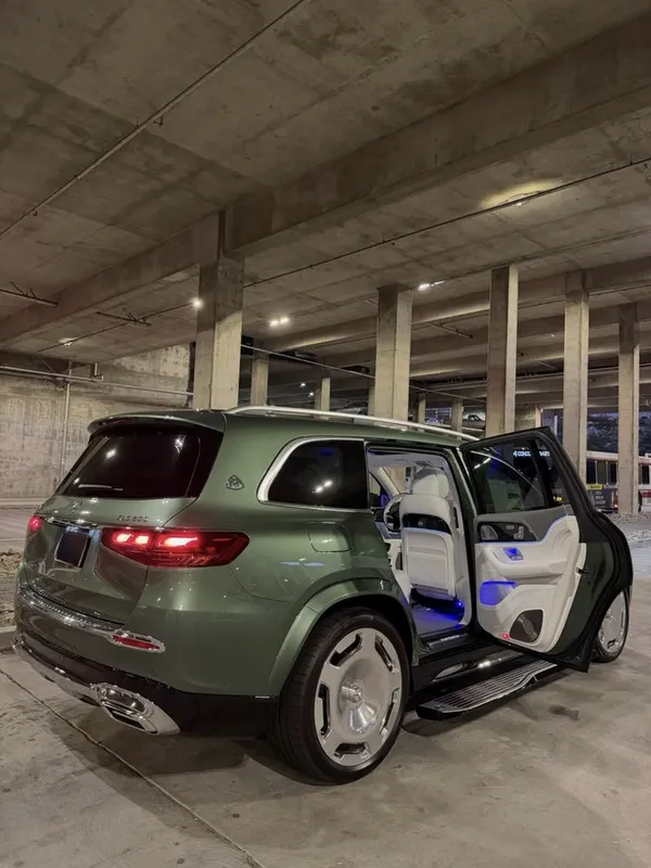 Mercedes-Maybach GLS 600 Manufaktor2026 3 Mercedes-Maybach GLS 600 Manufaktor2026 3