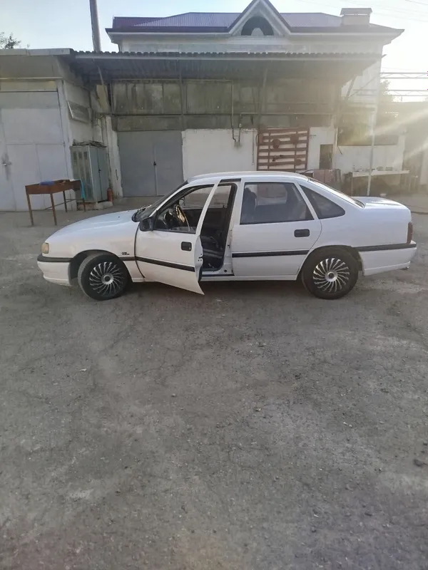Продам Опель вектра1994.в хорошие руки 2 Продам Опель вектра1994.в хорошие руки 2
