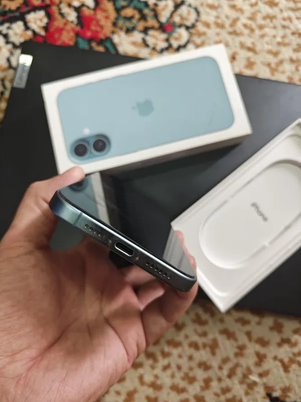 IPhone 16 Plus 128 Gb — фото 1