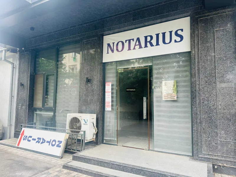 Сдаётся офис 50 м2 на первой линии 1