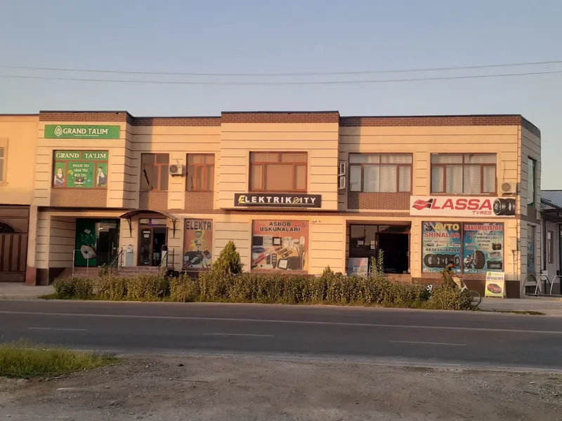 Коммерческая недвижимость продается в Кармане (Навои) 3.9 сотых