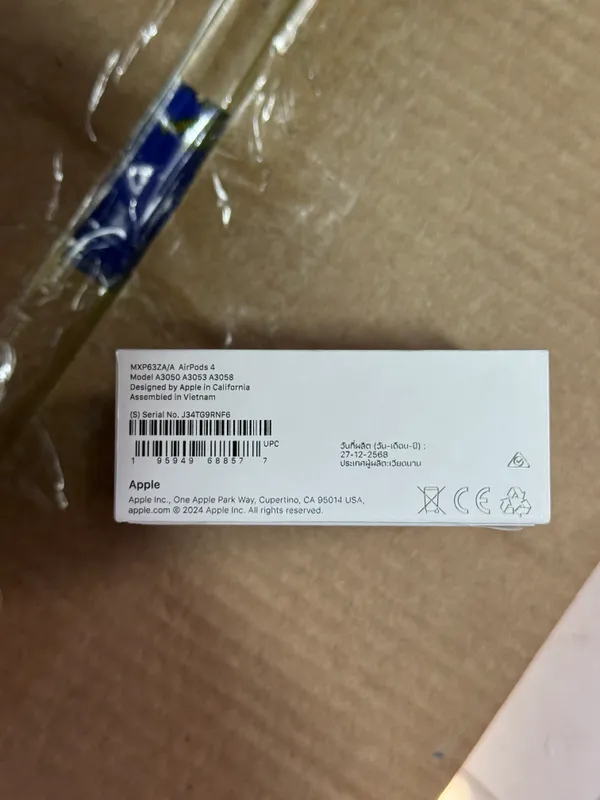 Air pods 4 2 Air pods 4 2