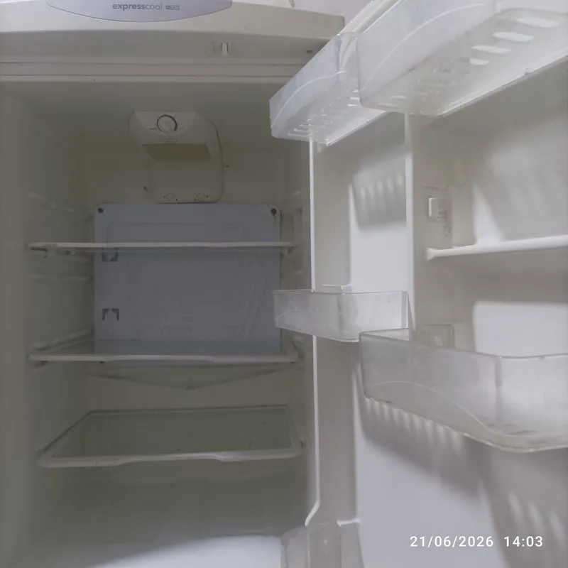 Sotiladi srochna 3 Sotiladi srochna 3