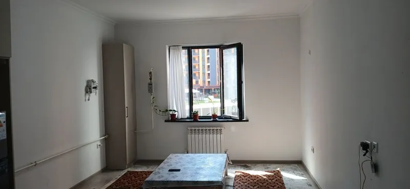 Assalomu Sergeli betonka Sokin makon turar joy majmuasidan 2 xona uy 7