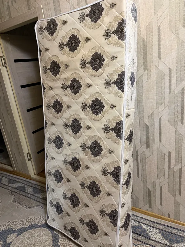 Matras sotiladi