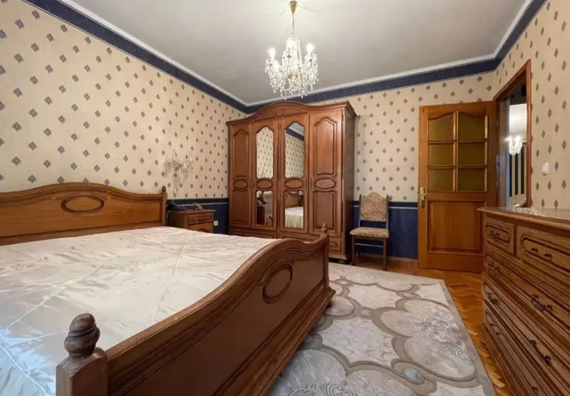 Yashnobod tumani Kadeshev oldida 3 x.li Maklersiz 2