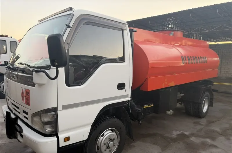 Benzavoz isuzu sotladi 2 Benzavoz isuzu sotladi 2