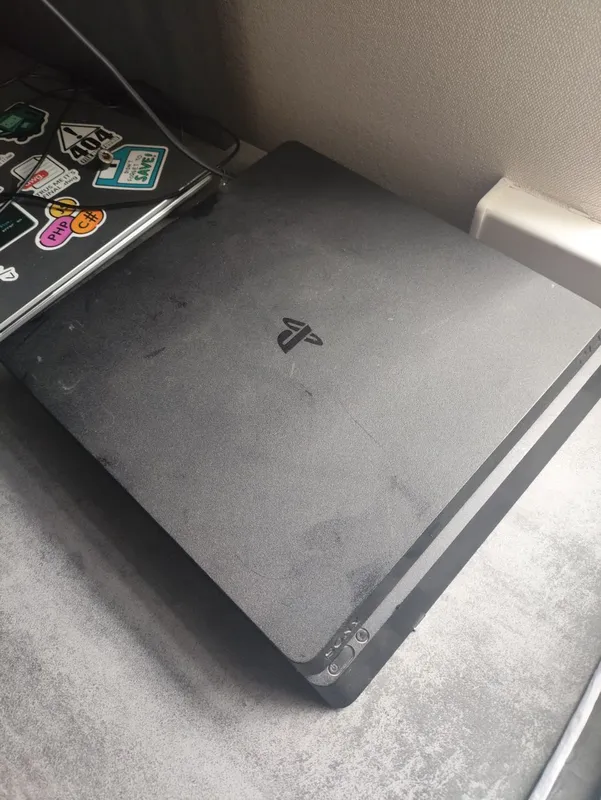 PlayStation 4 б/у