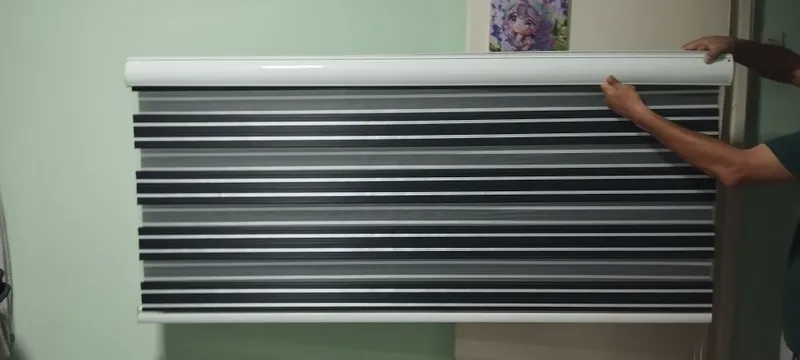 Продаются оконные жалюзи