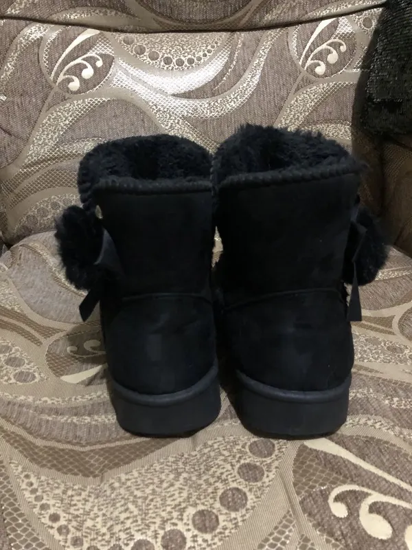 Uggilar sotiladi. 1 Uggilar sotiladi. 1
