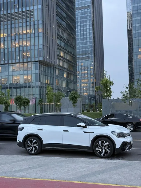 Тойчоқ сотилади Volkswagen ID.6 pure+ cross 2