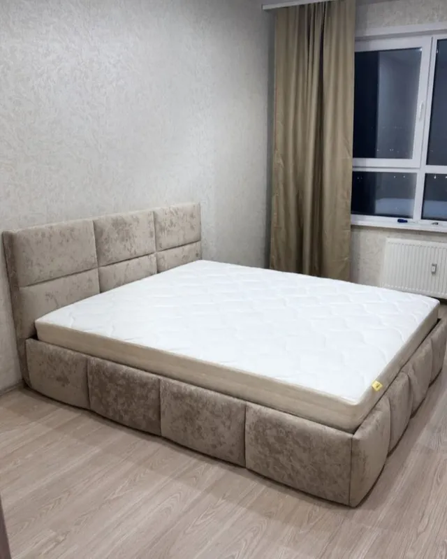 кровать мягкая двухспальная