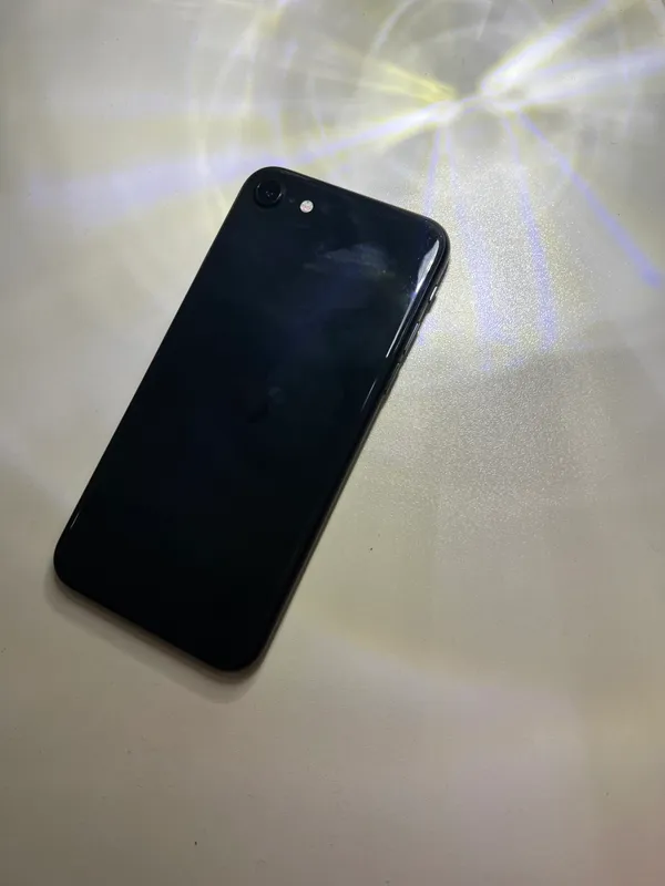 Iphone SE (2020) Iphone SE (2020)