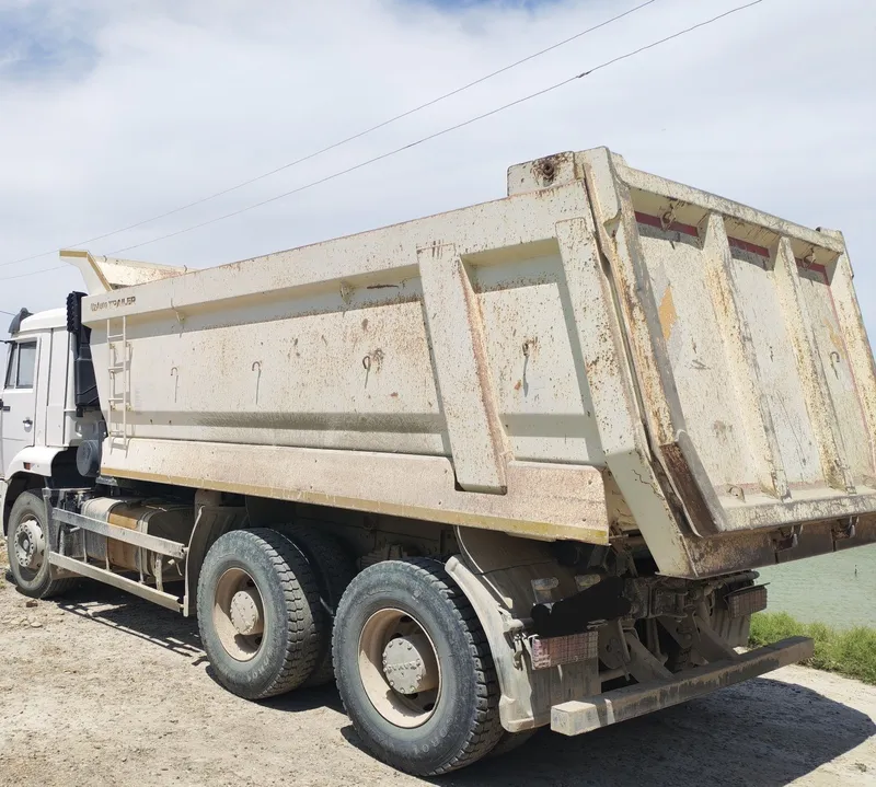 Kamaz 2019 yil EURO 3 model 6520 zo'r holatda — фото 3