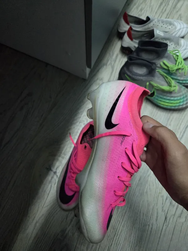 nike mercurial vapor 17 размер 41 2 nike mercurial vapor 17 размер 41 2