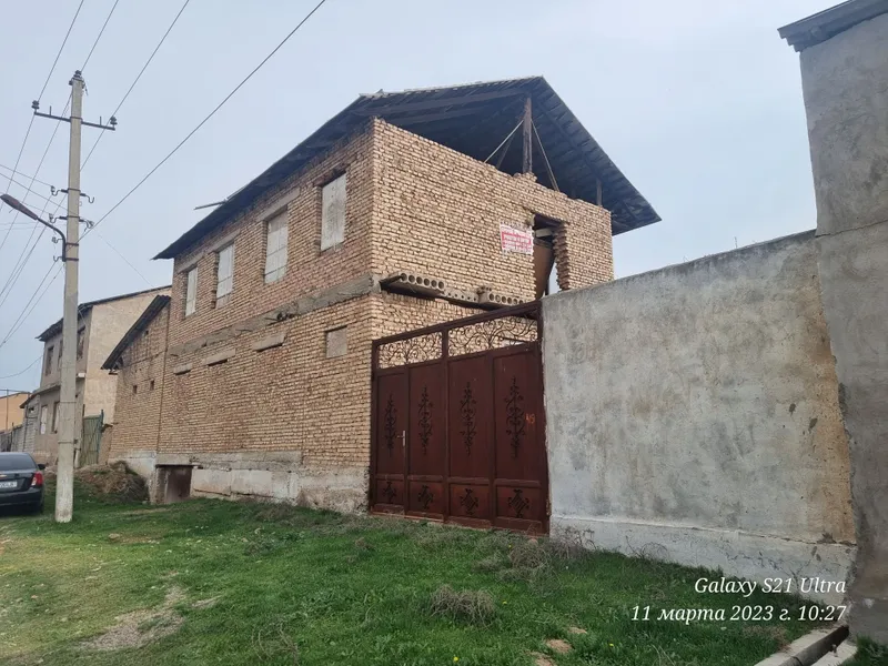 Уй сотилади ёки арендага берилади.