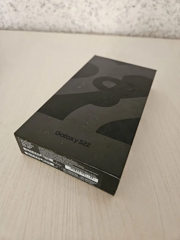 Samsung Galaxy S22 8/128GB (SM-S901E/DS) — Global versiya 2 Samsung Galaxy S22 8/128GB (SM-S901E/DS) — Global versiya 2