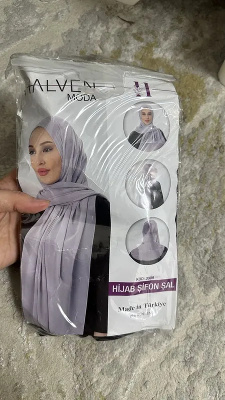 Черный Шифоновый хиджаб-палантин HALVEN MODA — новый, Турция Черный Шифоновый хиджаб-палантин HALVEN MODA — новый, Турция