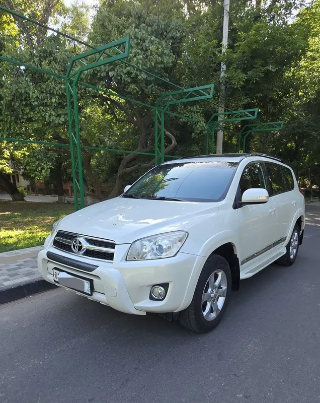 Toyota RAV 4 SUV 4х4 2 Toyota RAV 4 SUV 4х4 2