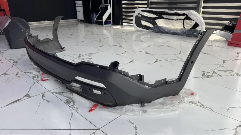 Kia sorento 2025 orqa banfer plasmasa 1 Kia sorento 2025 orqa banfer plasmasa 1