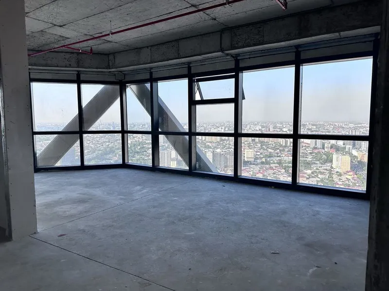 Продаётся угловая квартира в ЖК Piramit Tower (панорамный вид) 2
