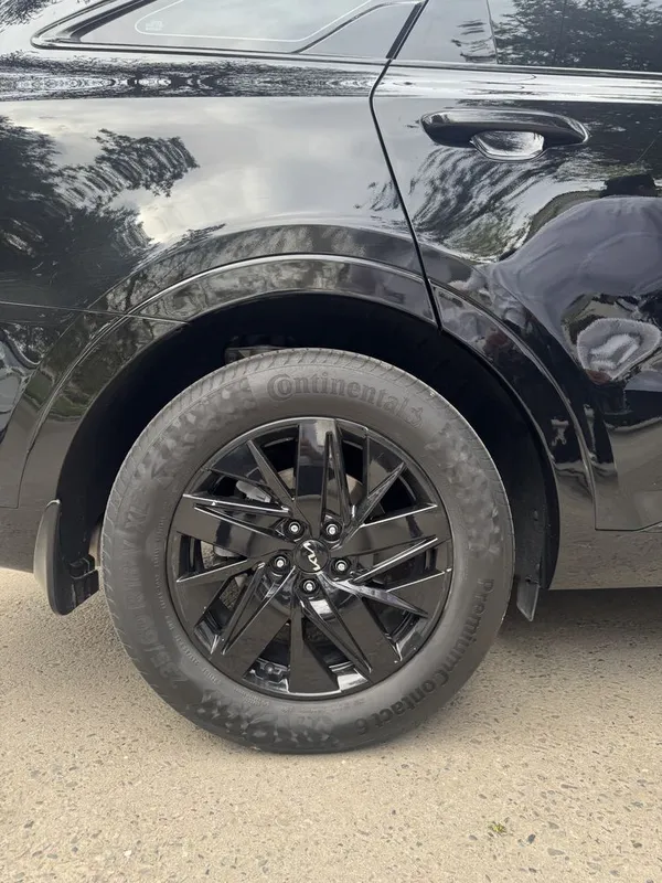 Kia Sorento Disak balon sotiladi R18