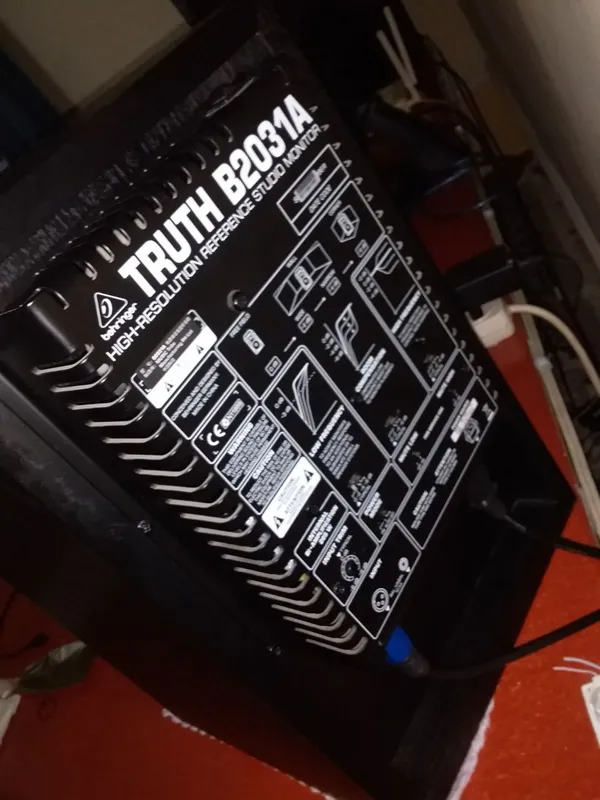 Behringer Turth B2031A Studio monitor juftligi 2