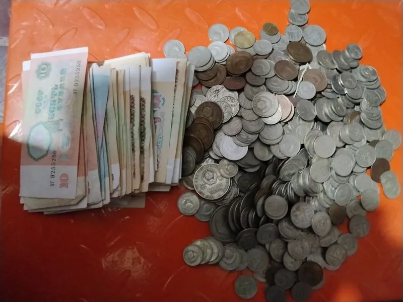 Манеты продается