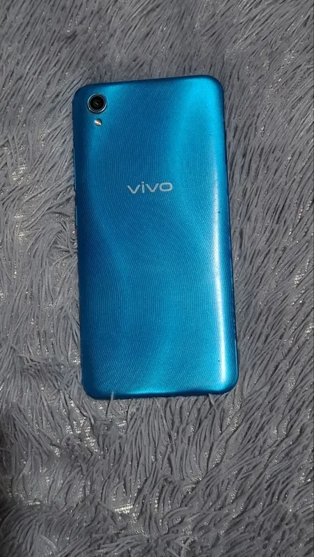 Vivo Y1s Синяя волна