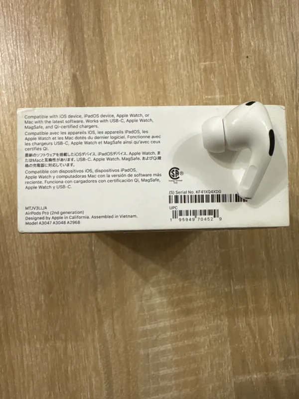 AirPods Pro 2 USB-C и Lightning левый наушник 1 AirPods Pro 2 USB-C и Lightning левый наушник 1