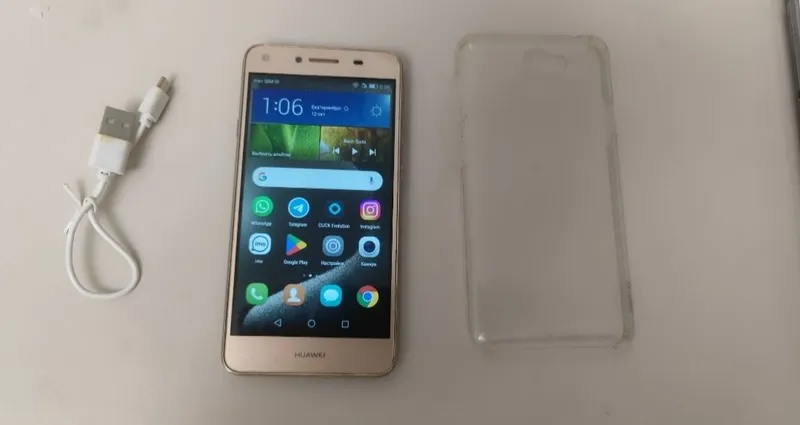 Смартфон телефон Huawei LTE 2 сим карты 3 Смартфон телефон Huawei LTE 2 сим карты 3