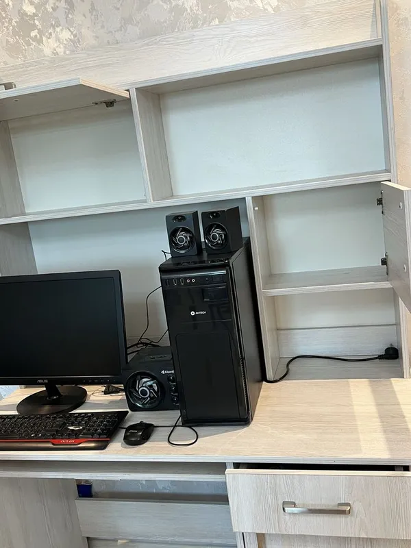 Kompyuter Asus va boshqa qo’shimcha buyumlari bilan 7 Kompyuter Asus va boshqa qo’shimcha buyumlari bilan 7