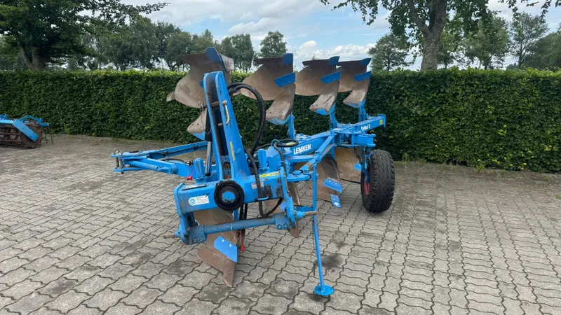 Lemken Europal 7 Case Puma, John Deere, Belarus, Claas Arion. 5 Lemken Europal 7 Case Puma, John Deere, Belarus, Claas Arion. 5