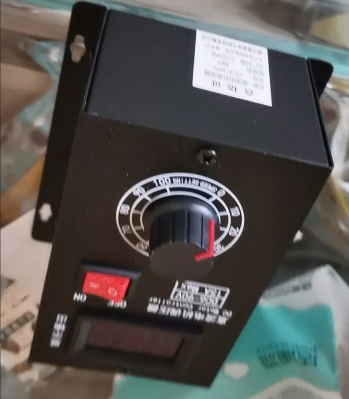 Регулятор напряжения DC6-90V, 15Ah 3 Регулятор напряжения DC6-90V, 15Ah 3