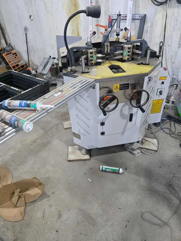 Termo press sotiladi