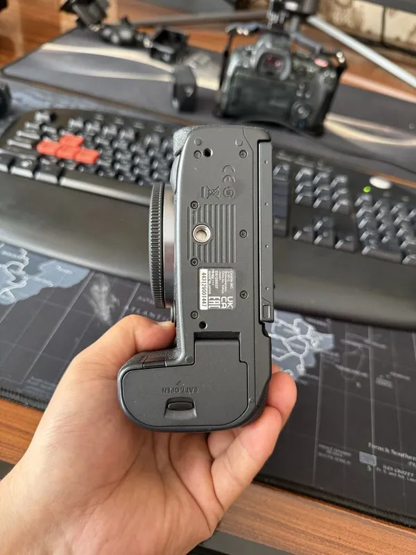 Canon R5 sotiladi idiyal 3 Canon R5 sotiladi idiyal 3
