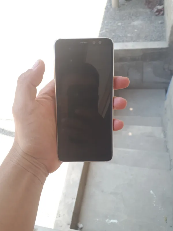 samsung A 8 2018 sotiladi 1 samsung A 8 2018 sotiladi 1