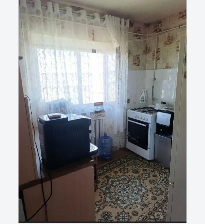Срочно продаётся 2х комнатная квартира — фото 3