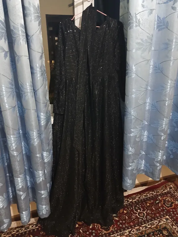 Bu ham 1marta kiyilgan toyga bowqa kiyilmagan libos