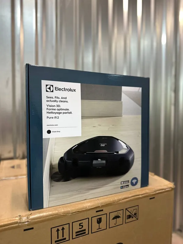 Продаю новые робот пылесосы Electrolux Pure i9.2 1 Продаю новые робот пылесосы Electrolux Pure i9.2 1