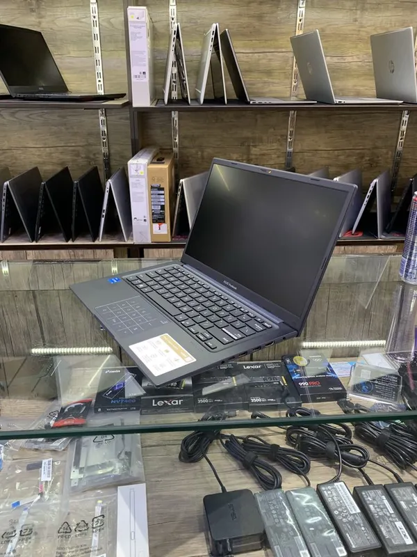 Asus Vivobook 14.0 — фото 2