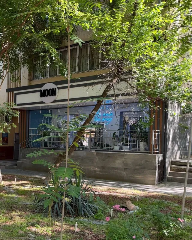 ЦУМ 110 школа Коммерческое помещение, 97м2. С Арендатором