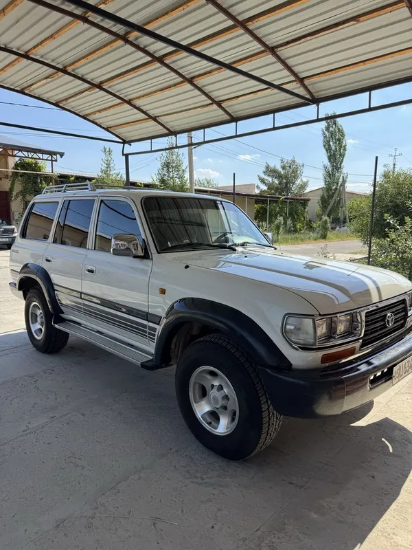 Toyota Land Cruiser 80 1997 benzin 1
