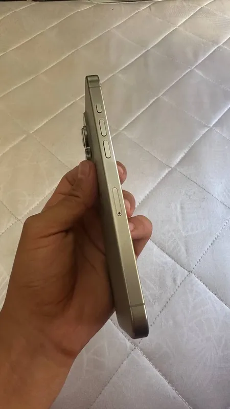 Iphone 15 pro max titan 3