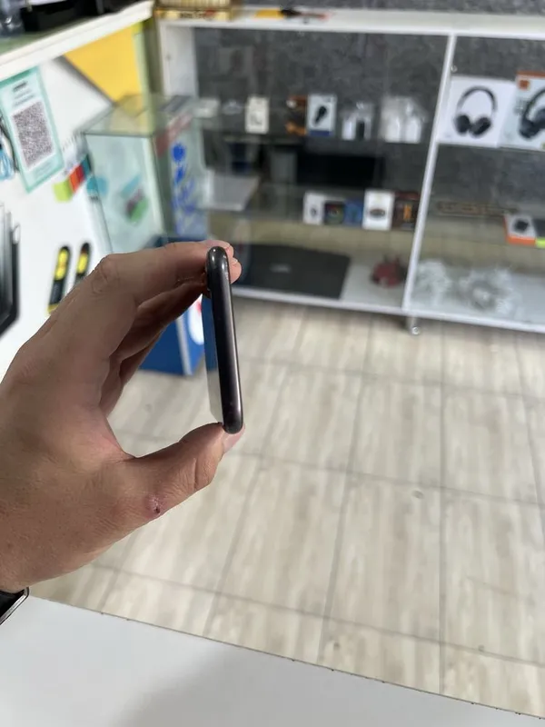 Iphone 8 ideal srochna 7