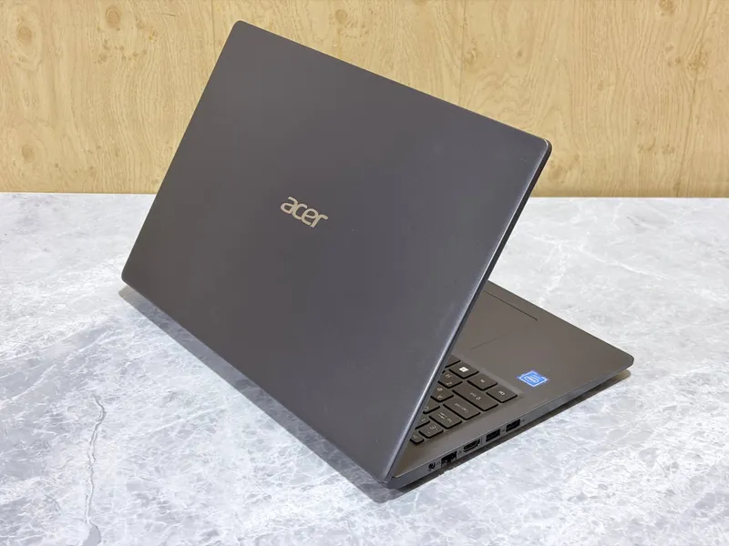 Ноутбук Acer Aspire 3 2 Ноутбук Acer Aspire 3 2